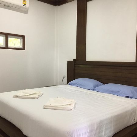 Tara House Hotel Koh Lanta Ruang foto